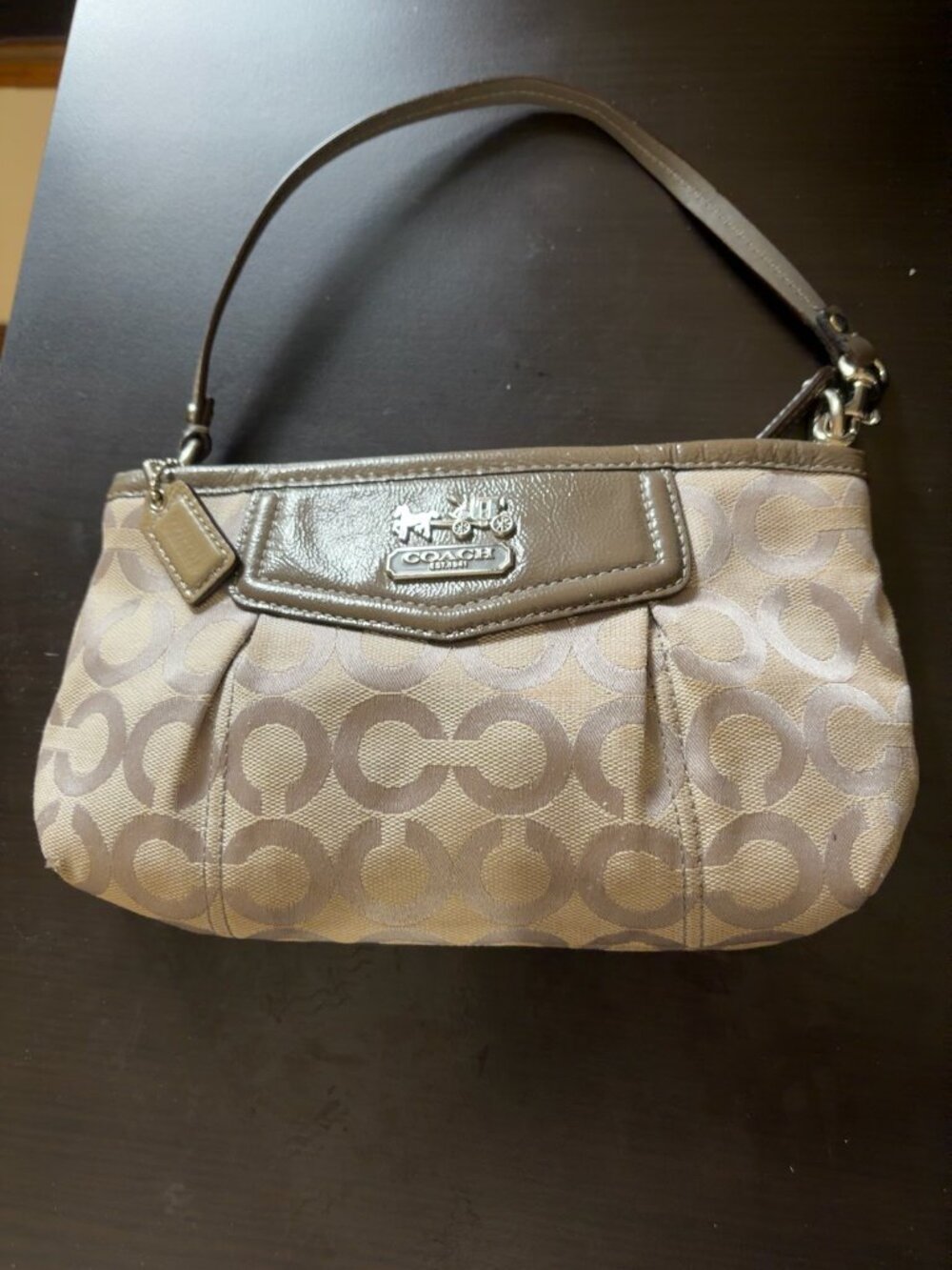 Coach Signature Jacquard Gray Patent Leather Wristlet